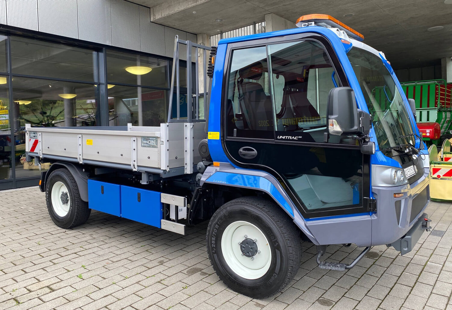 Lindner Unitrac 122 PRO